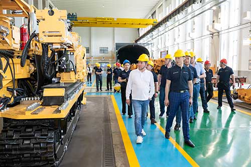 Sino-Russian Collaboration Sets New Milestone in Intelligent Mining —— Successful Completion of Joint Commissioning and Acceptance Ceremony for The Thin-seam Fully Mechanized Mining Equipment by Shang(圖6) Sino-Russian Collaboration Sets New Milestone in Intelligent Mining —— Successful Completion of Joint Commissioning and Acceptance Ceremony for The Thin-seam Fully Mechanized Mining Equipment by Shang(圖6)